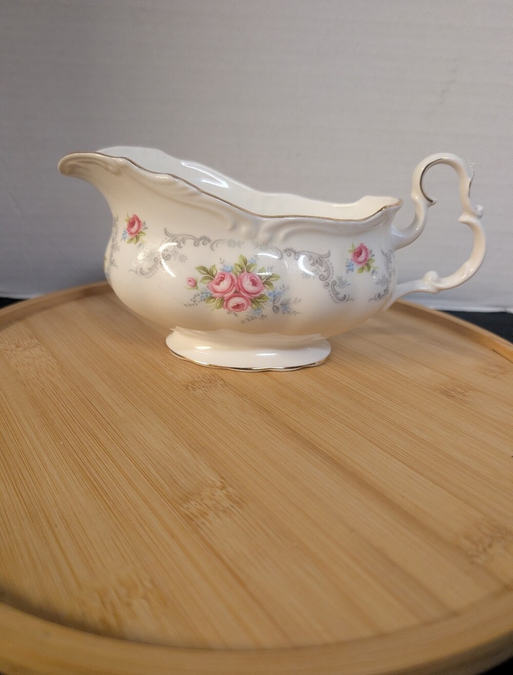 Royal Albert Tranquillity China  Gravy Boat Serving Accessories